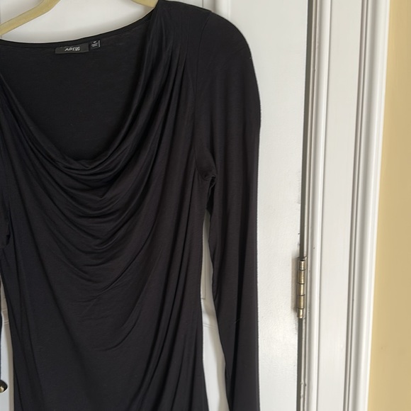 Apt 9 dropped neckline rayon blouse Size Medium - Picture 3 of 8
